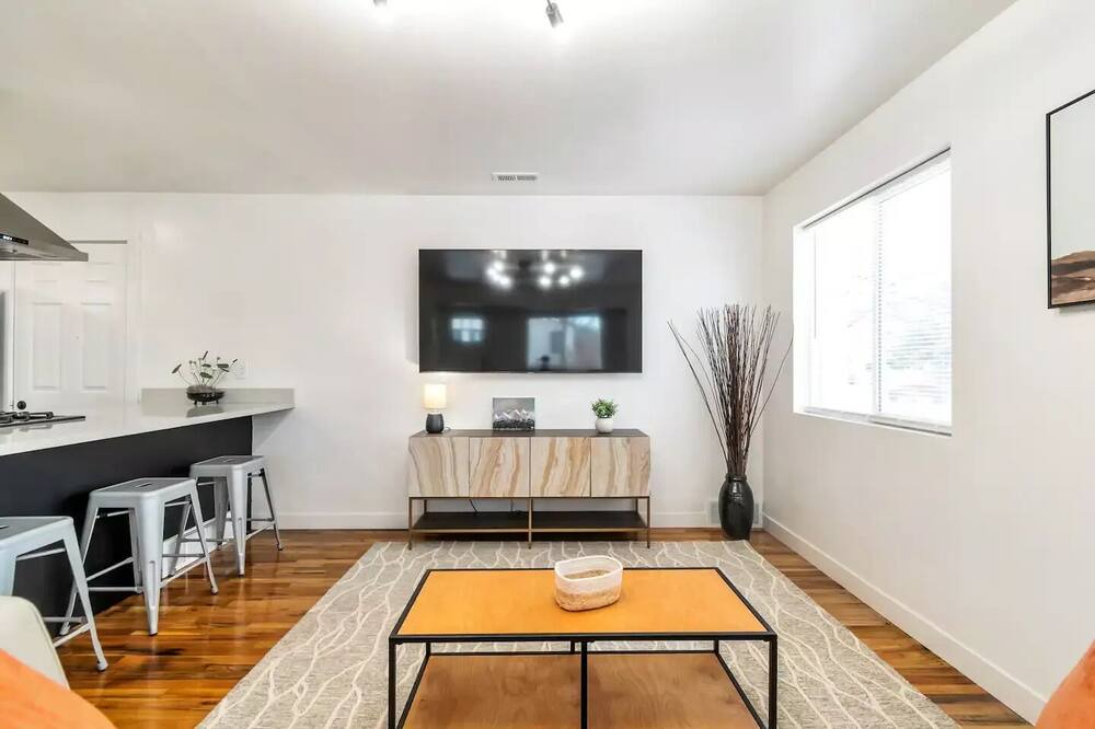 Photo of Livingroom in Sugar House