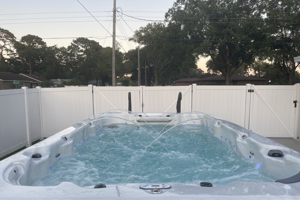 Photo of Outdoor in Pinecrest West Park