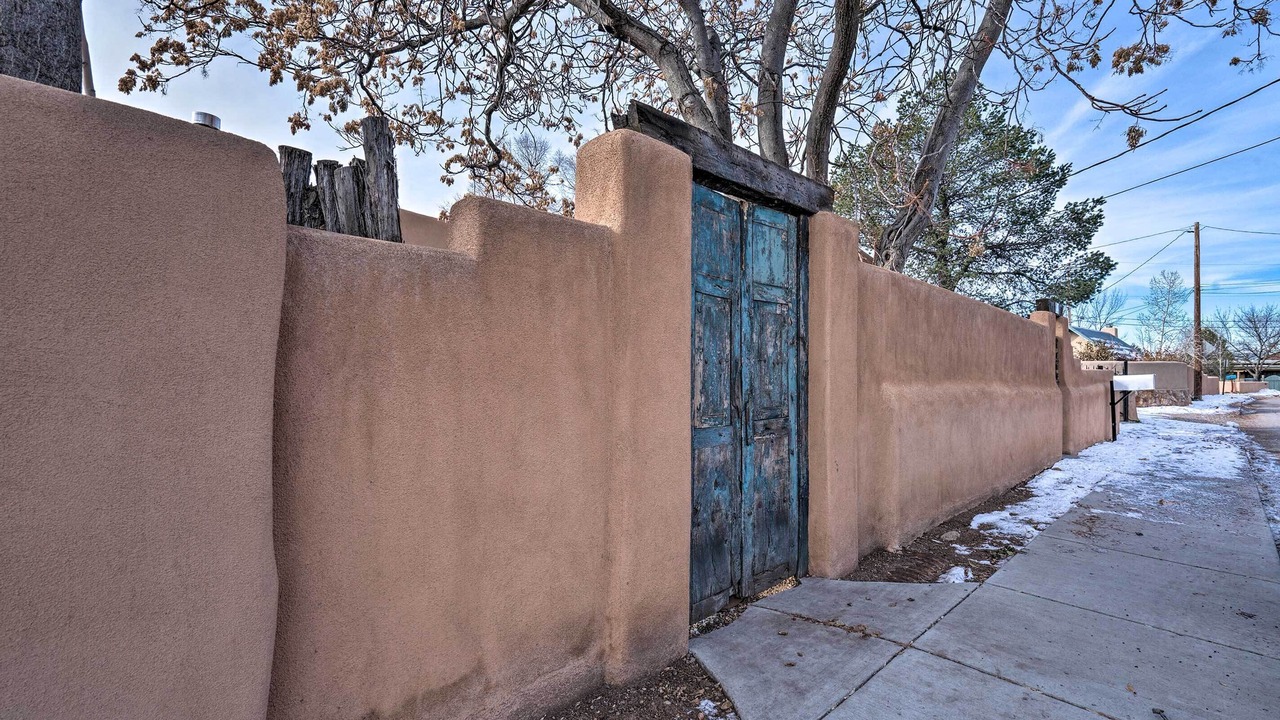 Photo of Others in Downtown Santa Fe