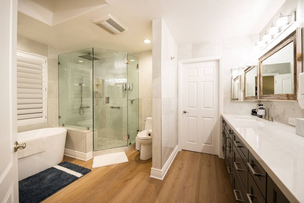 Photo of Bathroom in Valley Center