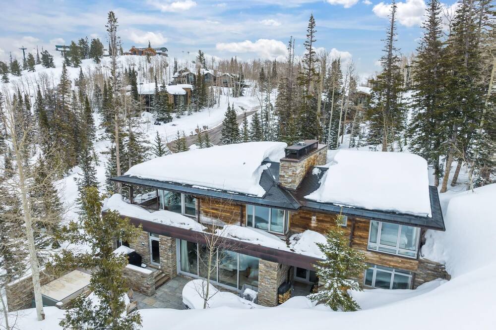 Photo of Outdoor in Empire Pass