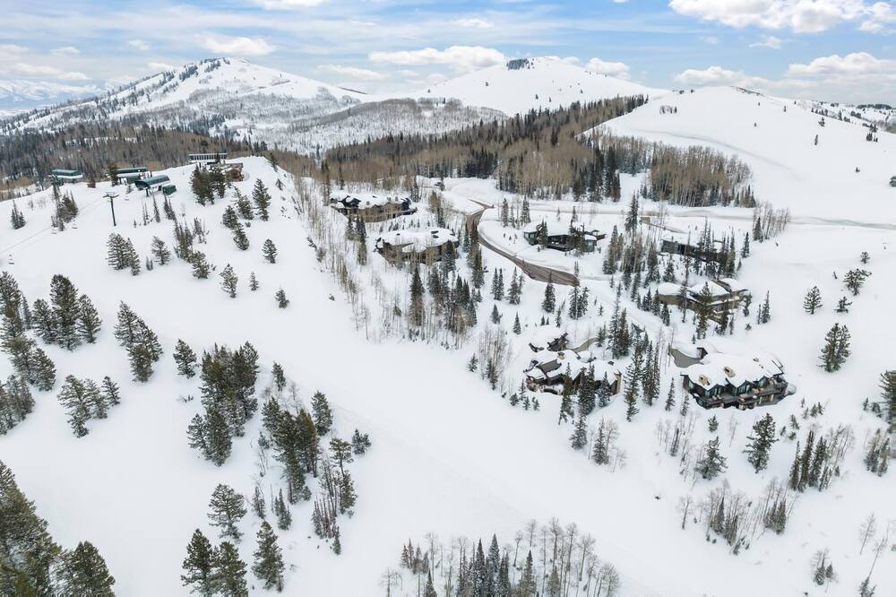 Photo of Outdoor in Empire Pass