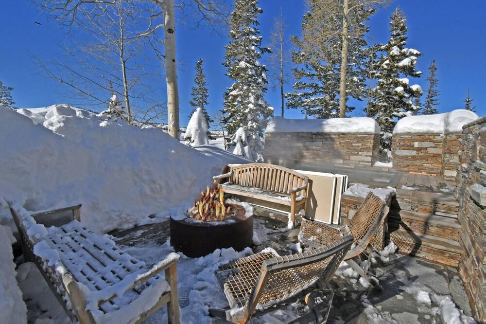 Photo of Outdoor in Empire Pass