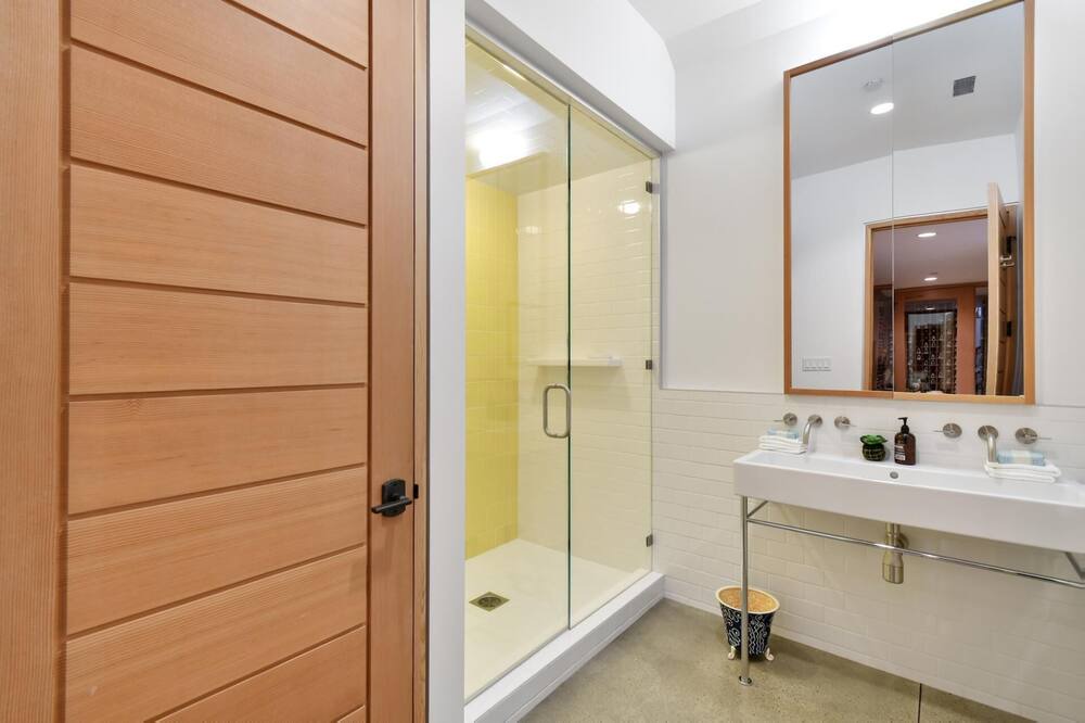 Photo of Bathroom in Empire Pass