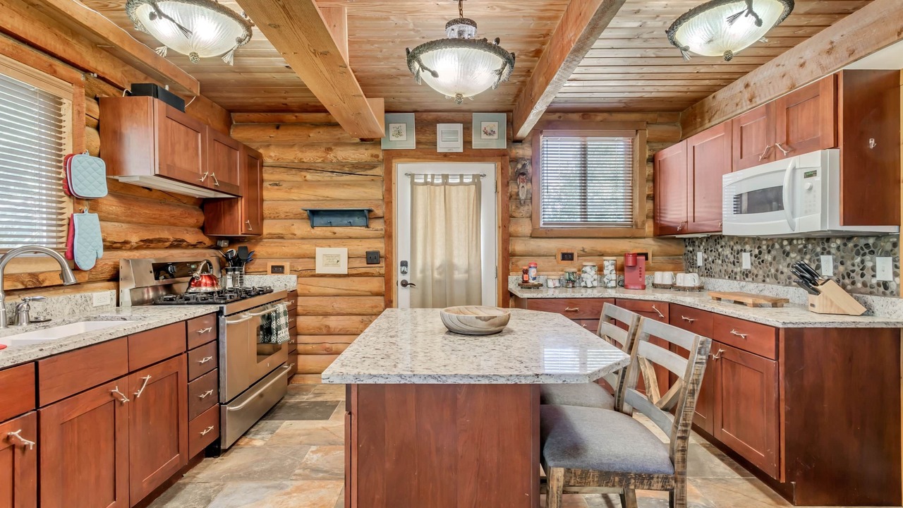 Photo of Kitchen in Tollgate Canyon
