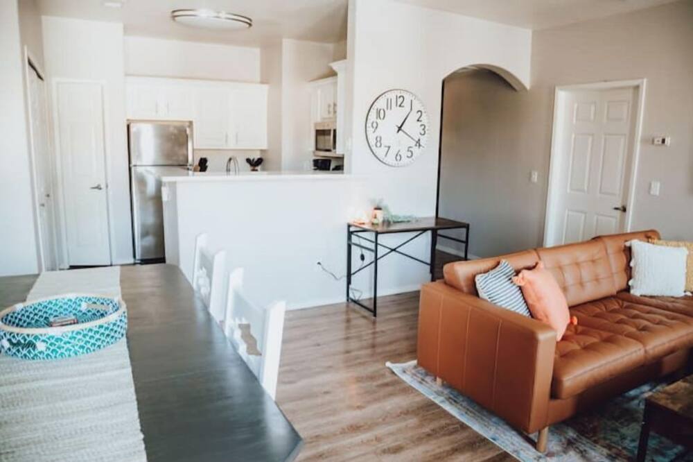 Photo of Livingroom in Clearfield