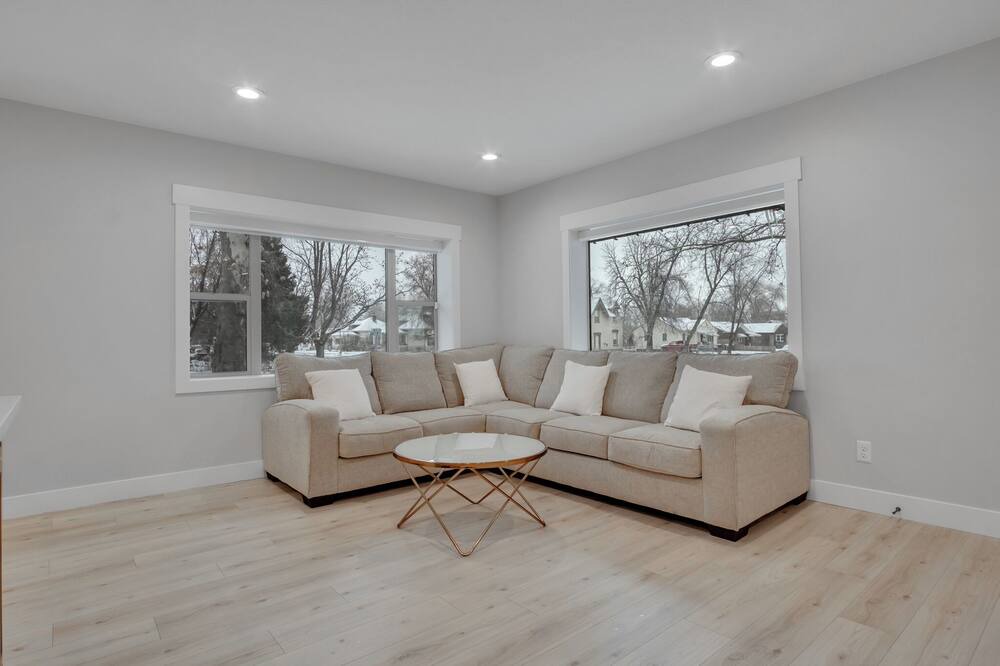 Photo of Livingroom in Maeser