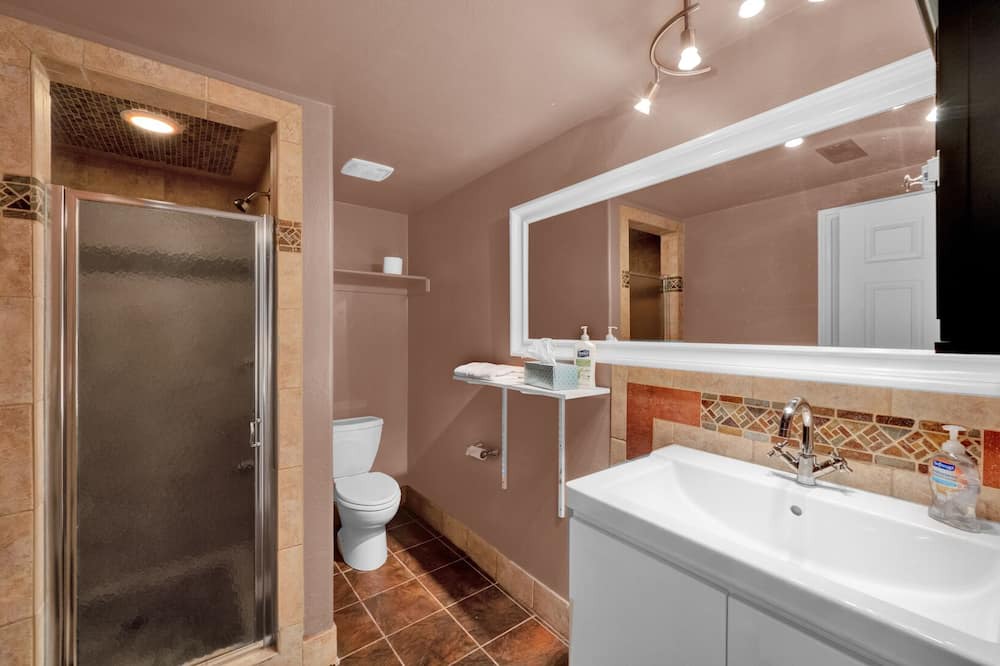 Photo of Bathroom in North Salt Lake