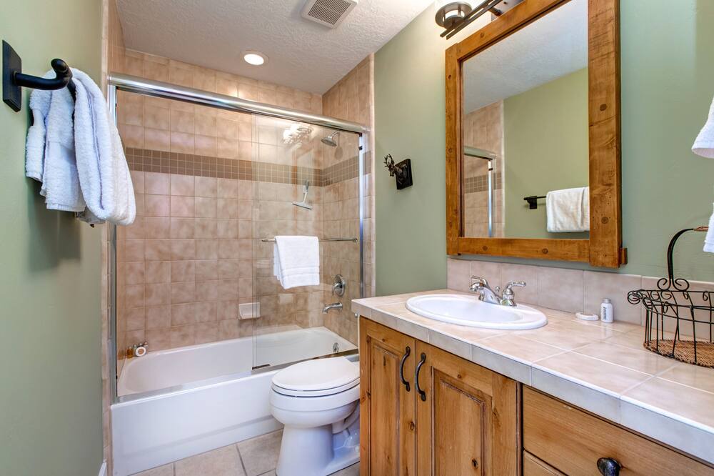Photo of Bathroom in North Park City