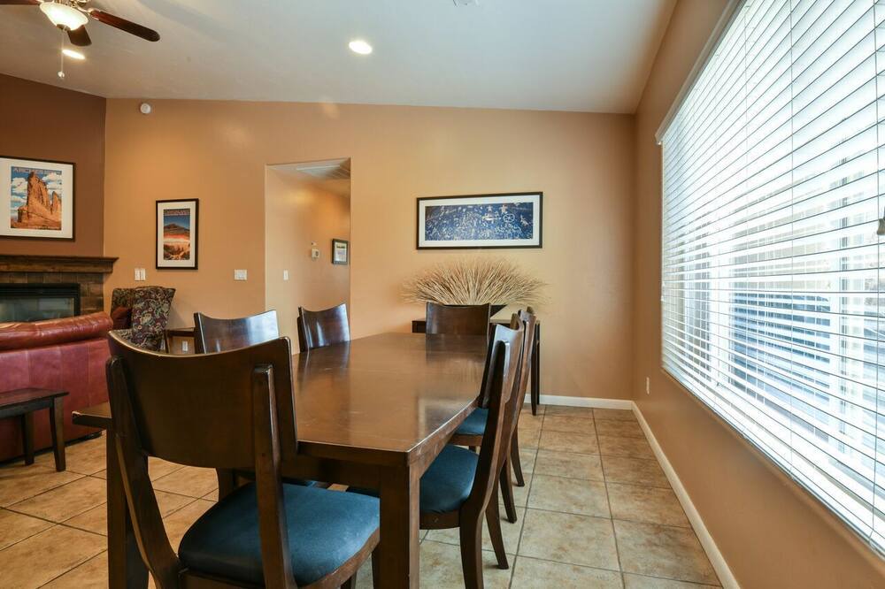 Photo of Livingroom in Moab