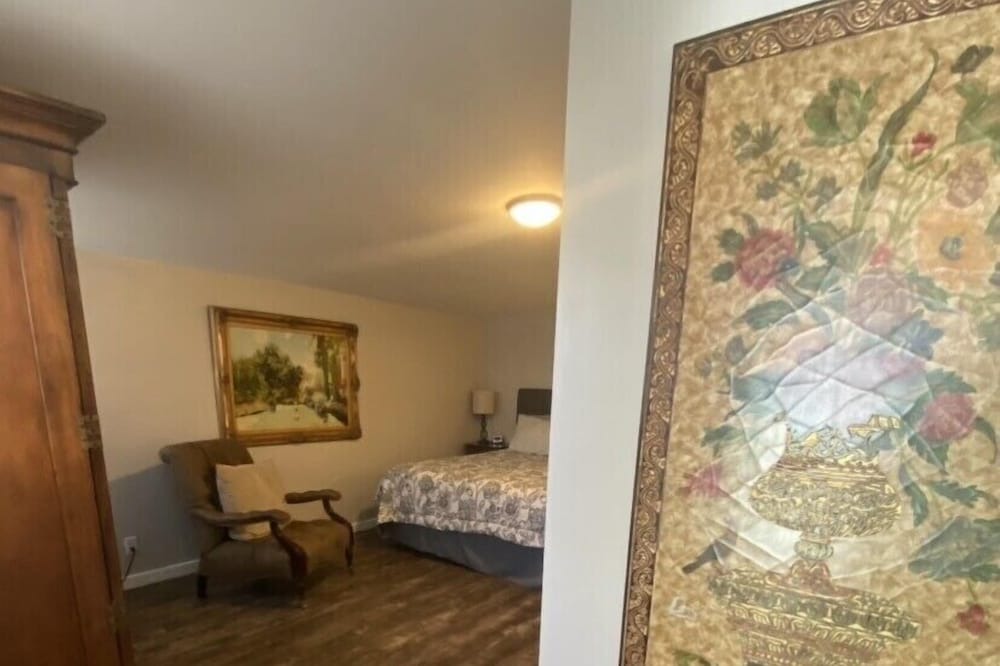 Photo of Bedroom in Millcreek