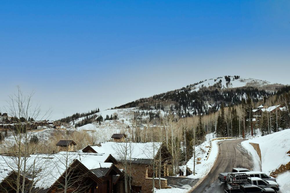Photo of Others in Empire Pass