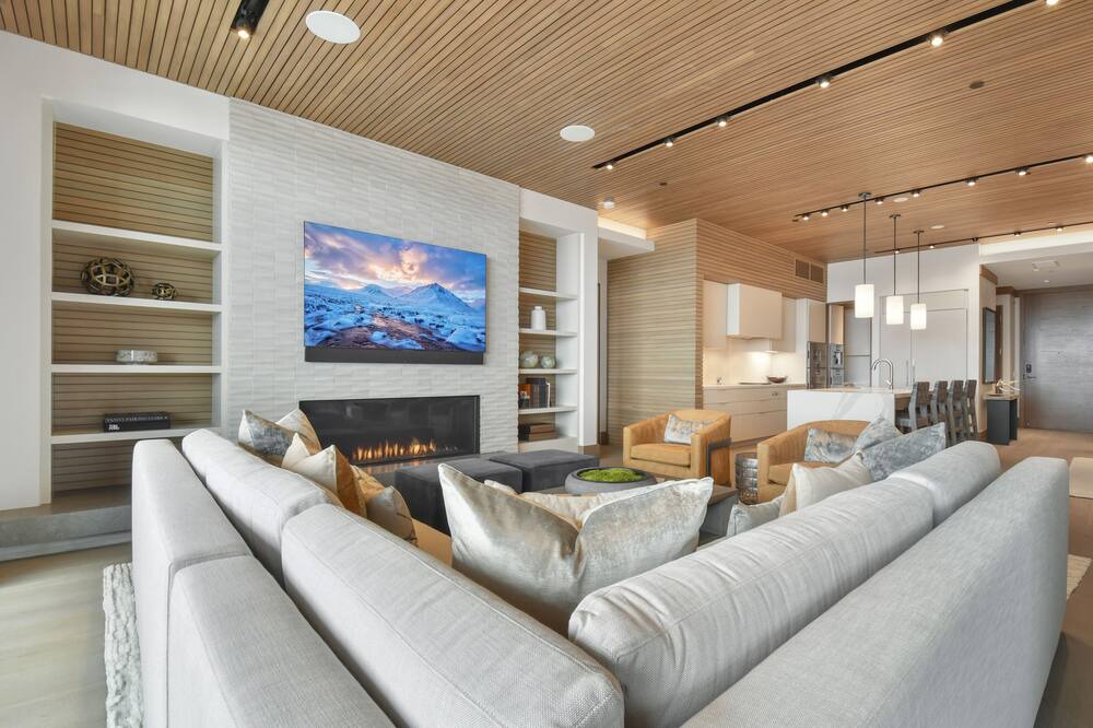 Photo of Livingroom in Empire Pass