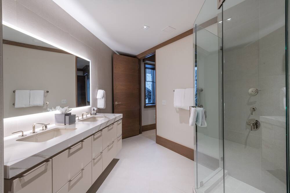 Photo of Bathroom in Empire Pass