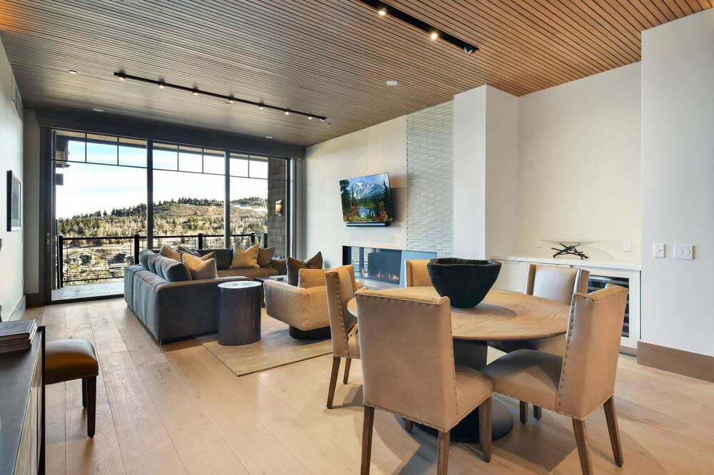 Photo of Livingroom in Empire Pass