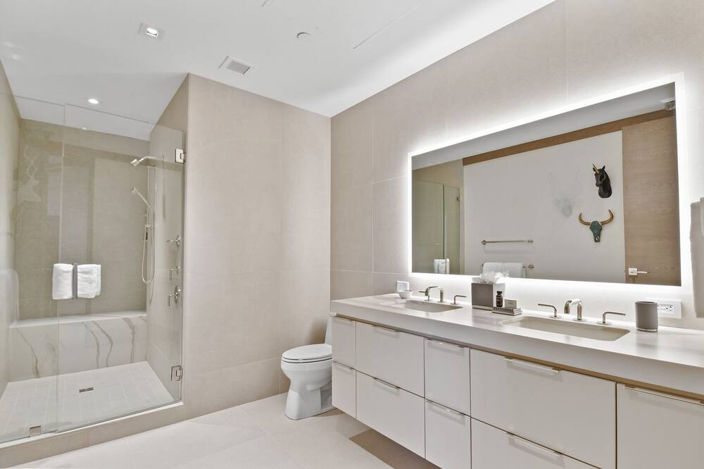 Photo of Bathroom in Empire Pass