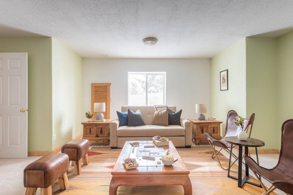 Photo of Bedroom in Summit Park