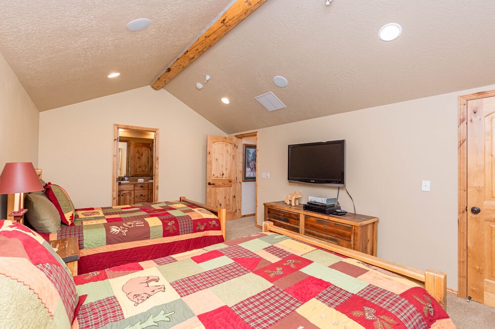 Photo of Bedroom in Wolf Creek