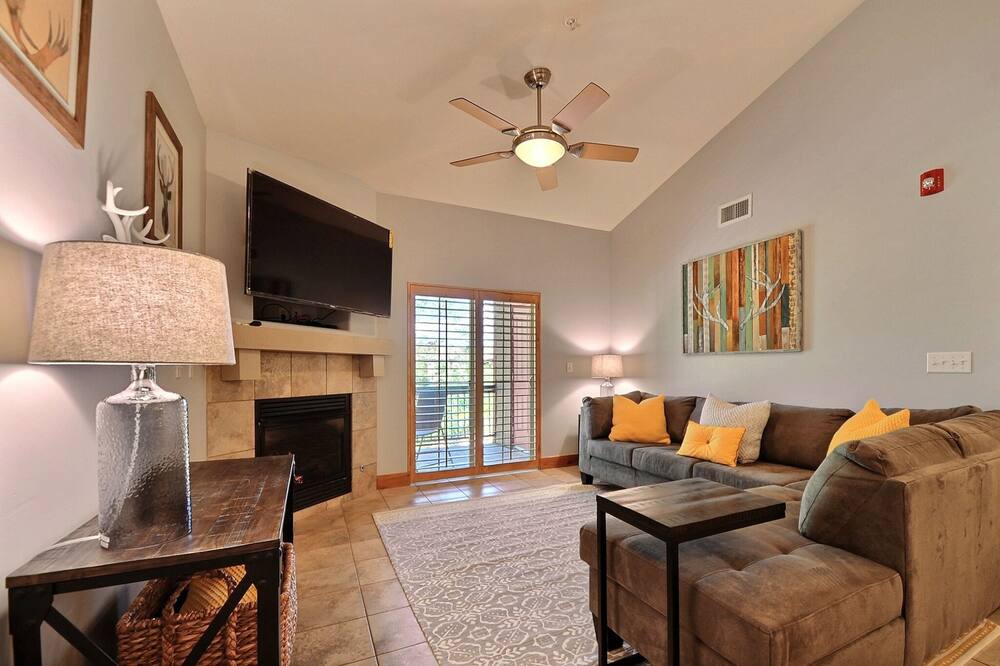 Photo of Livingroom in Bear Hollow Village