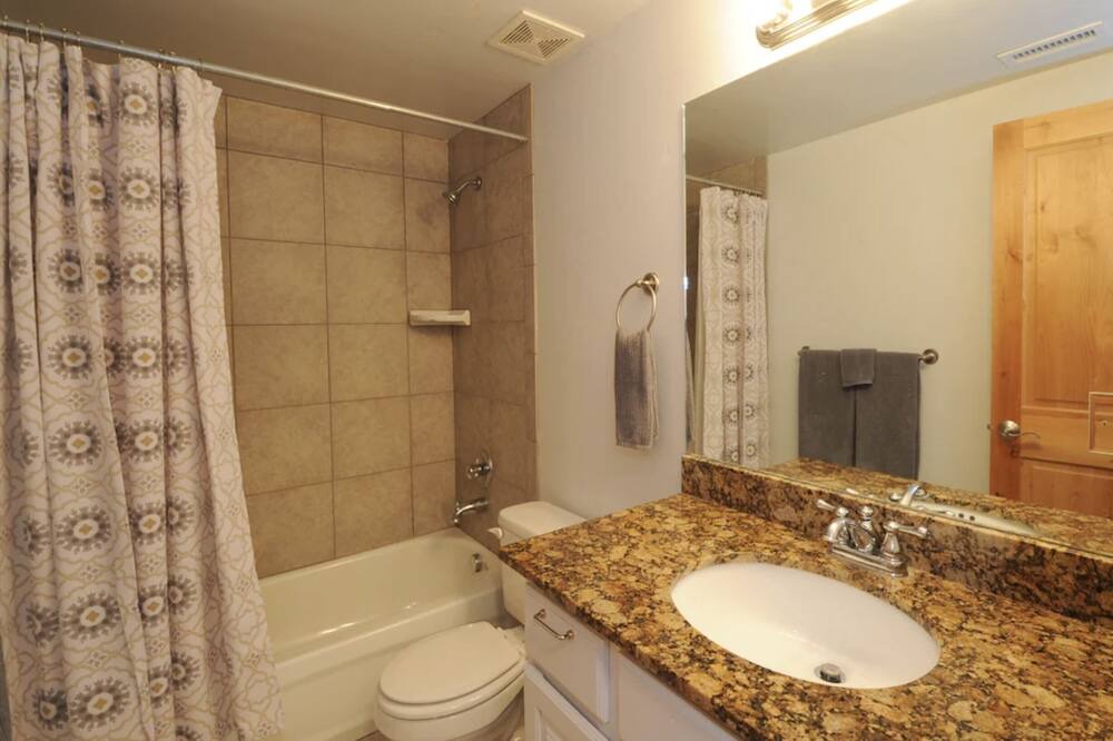 Photo of Bathroom in Bear Hollow Village