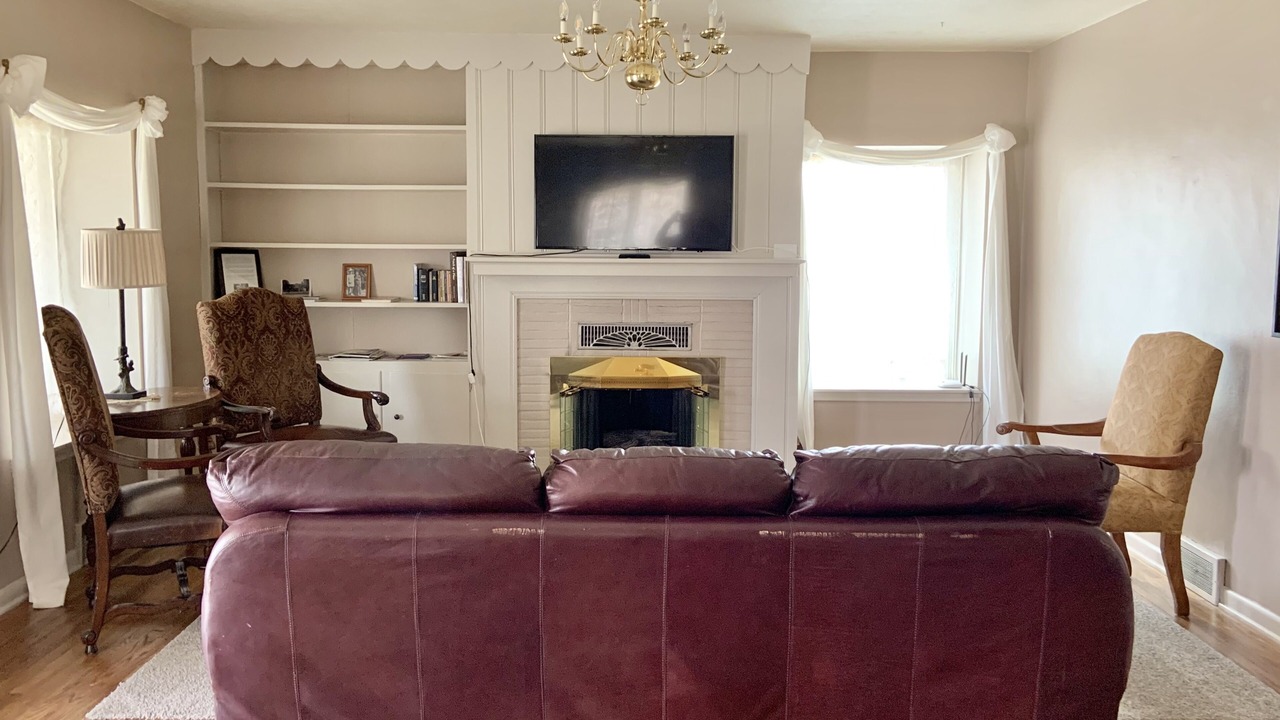 Photo of Livingroom in Ferron