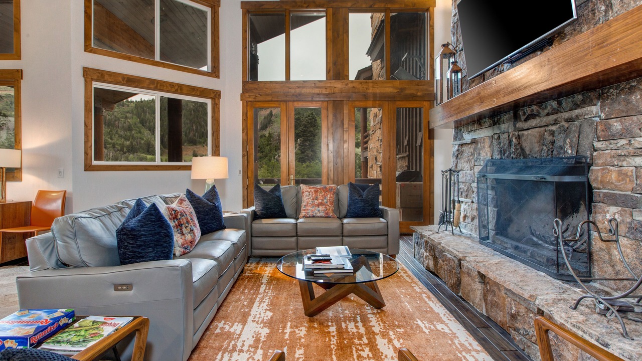 Photo of Livingroom in Deer Valley