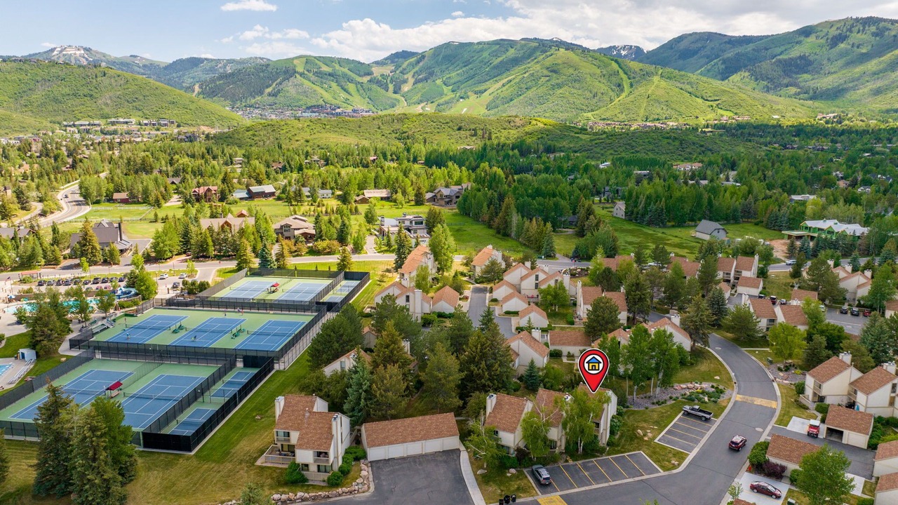Photo of Outdoor in Park Meadows