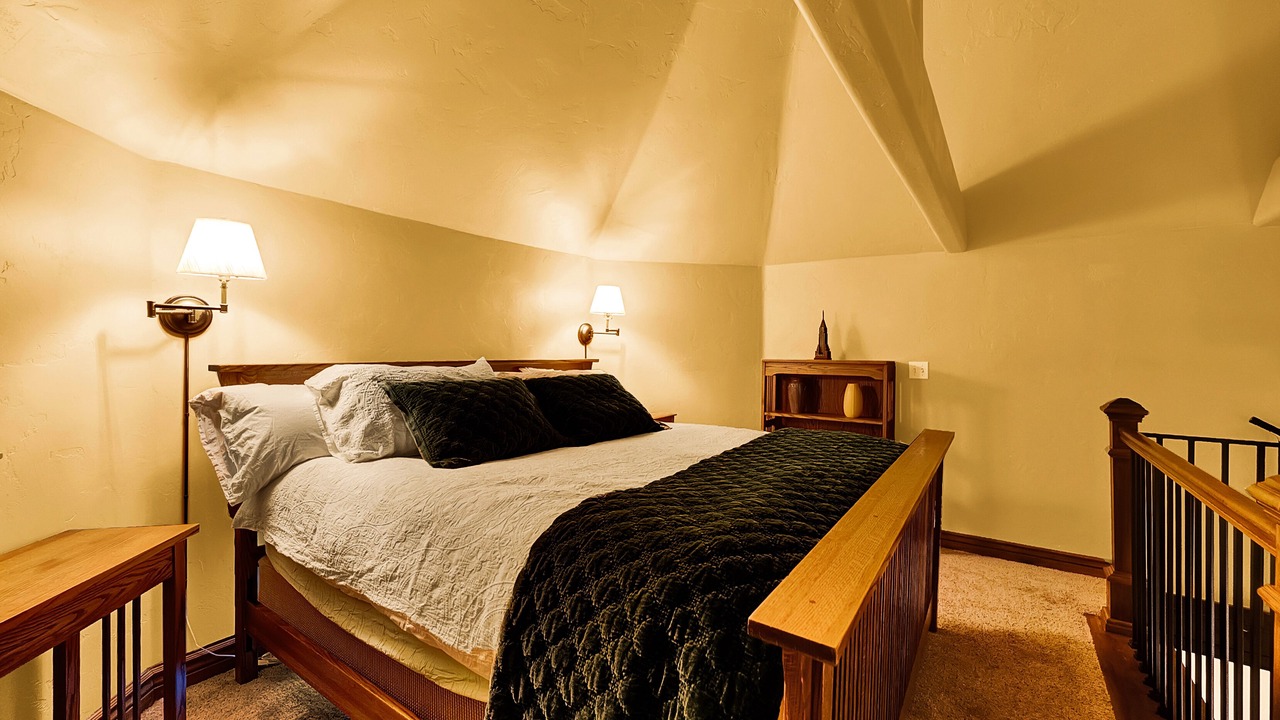 Photo of Bedroom in Draper