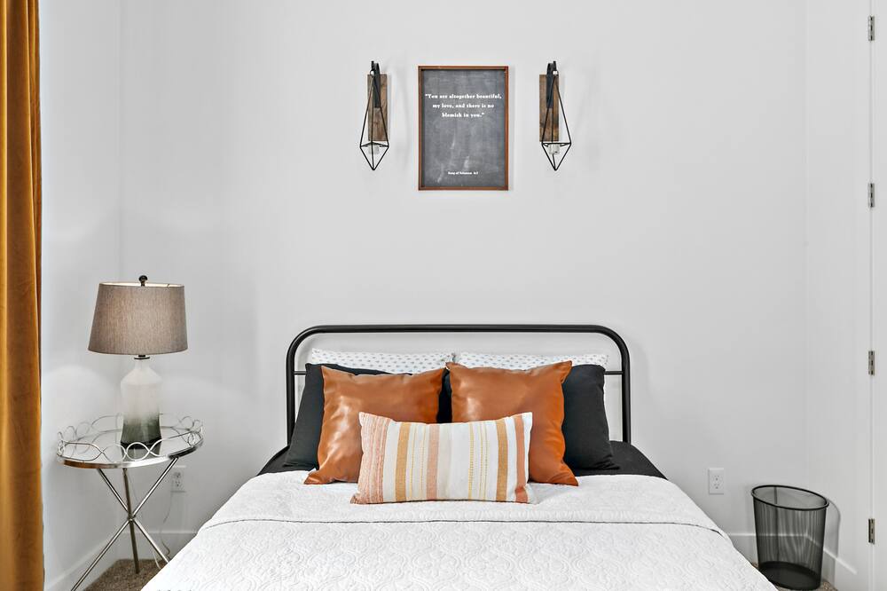 Photo of Bedroom in North Salt Lake
