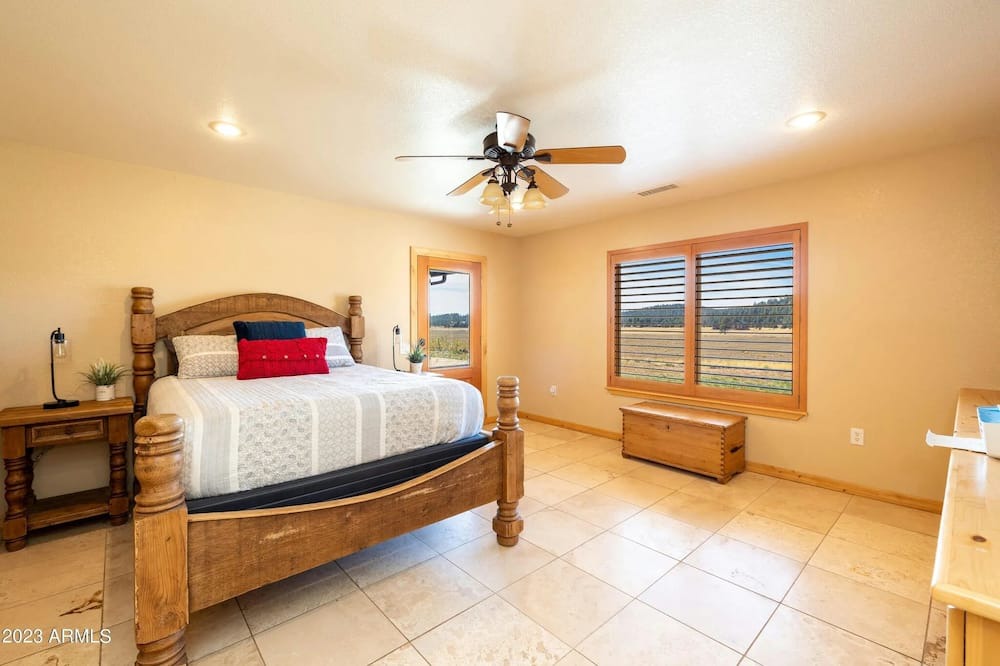 Photo of Bedroom in Parks