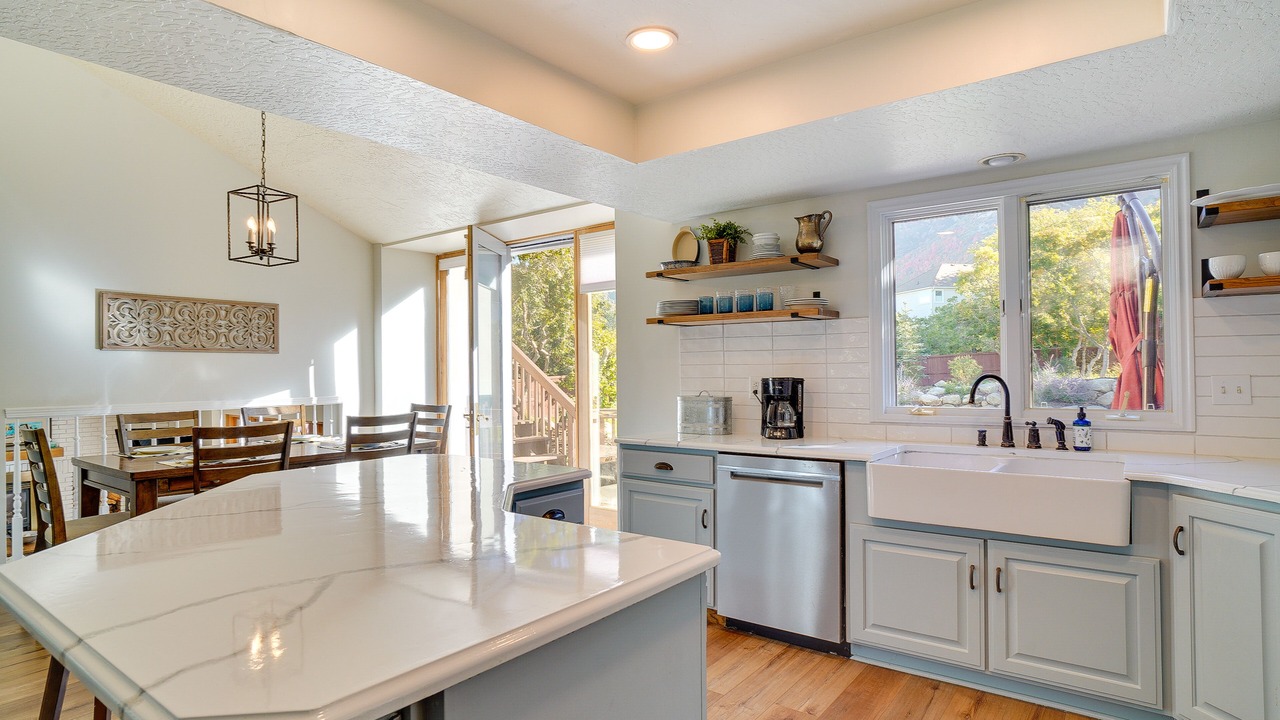 Photo of Kitchen in Sandy