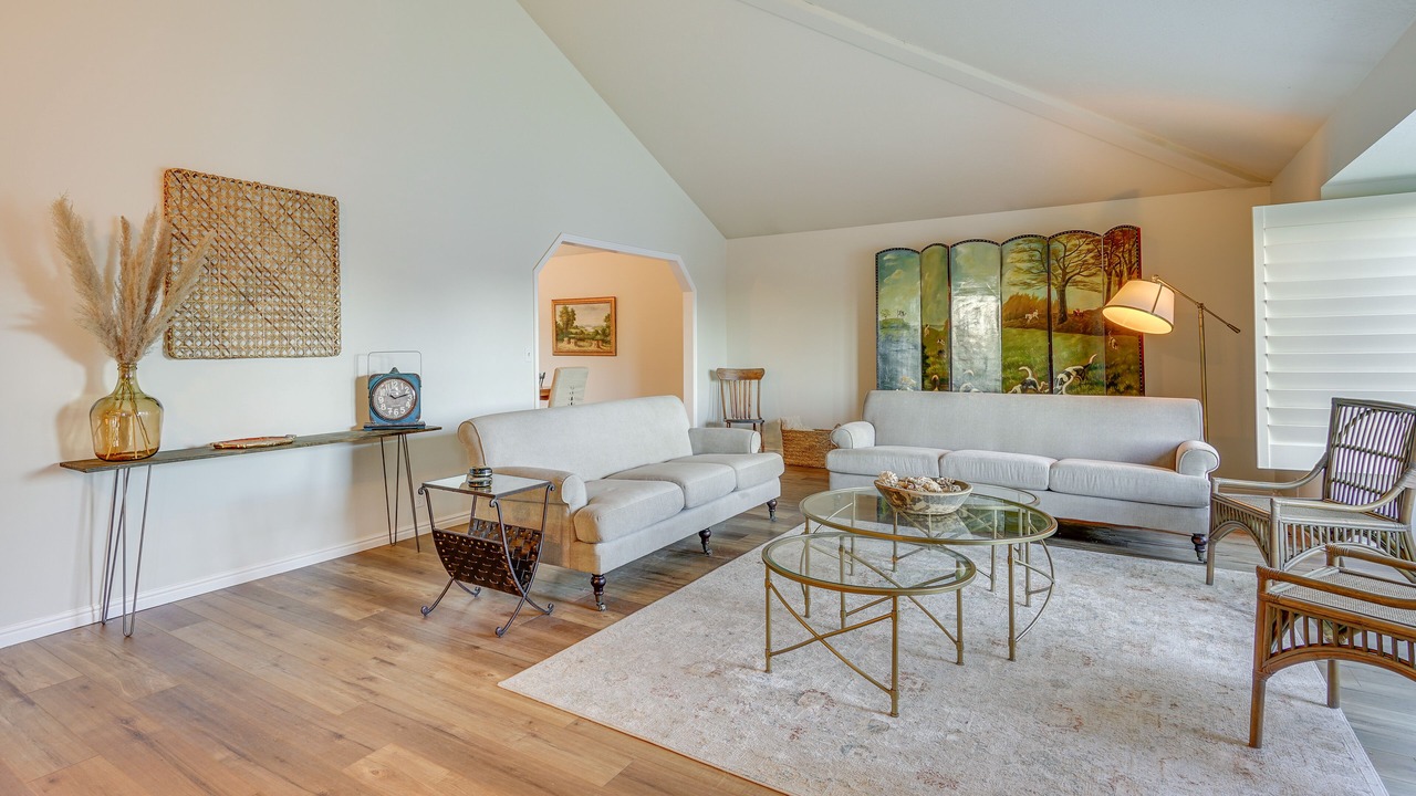 Photo of Livingroom in Sandy