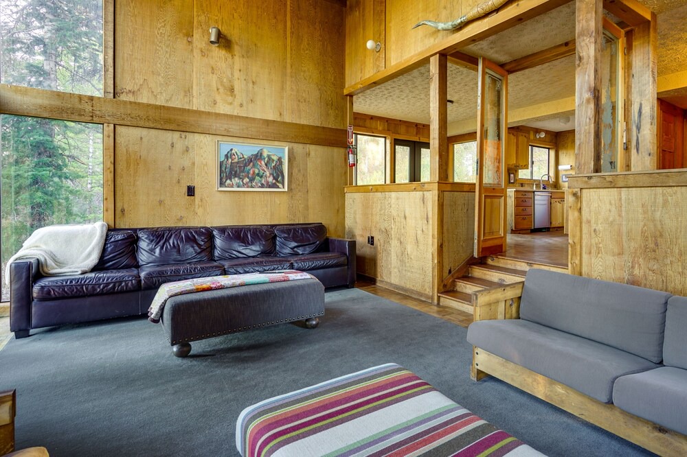 Photo of Livingroom in Summit Park