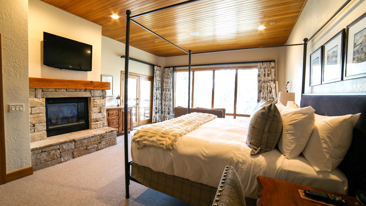 Photo of Bedroom in Deer Valley