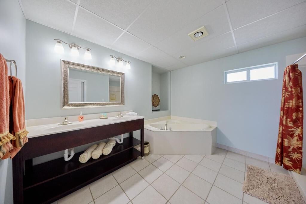 Photo of Bathroom in West Panama City Beach