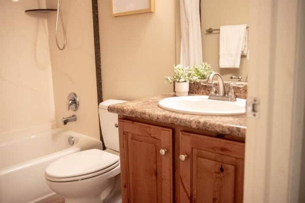 Photo of Bathroom in North Salt Lake