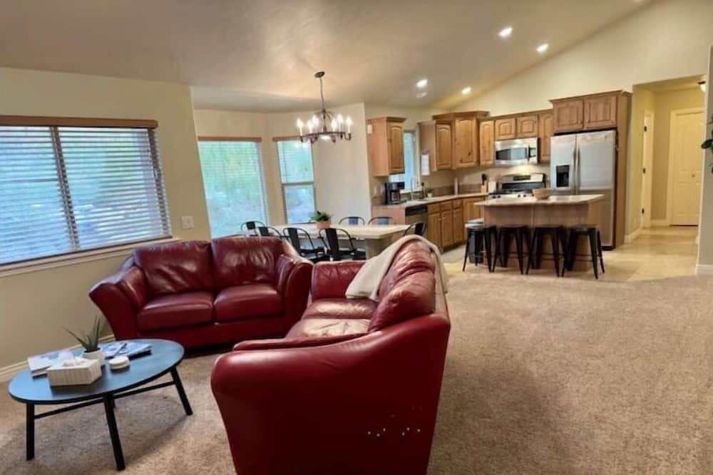 Photo of Bedroom in North Salt Lake