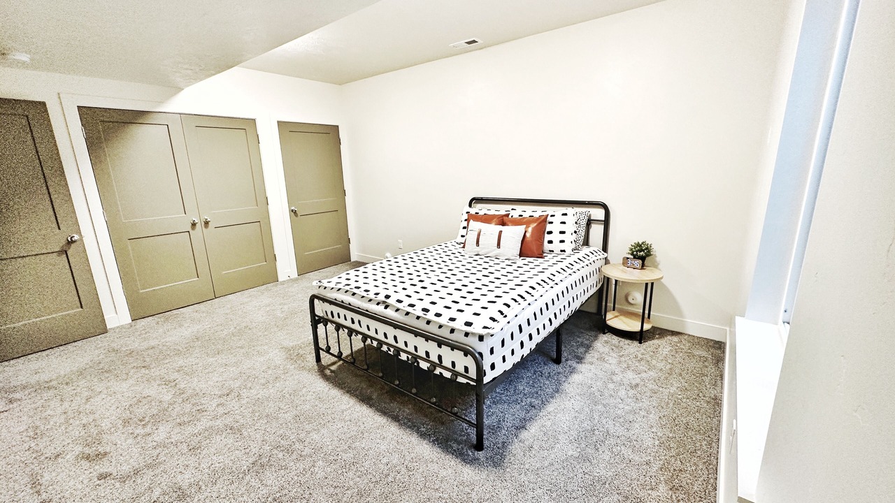 Photo of Bedroom in Mapleton