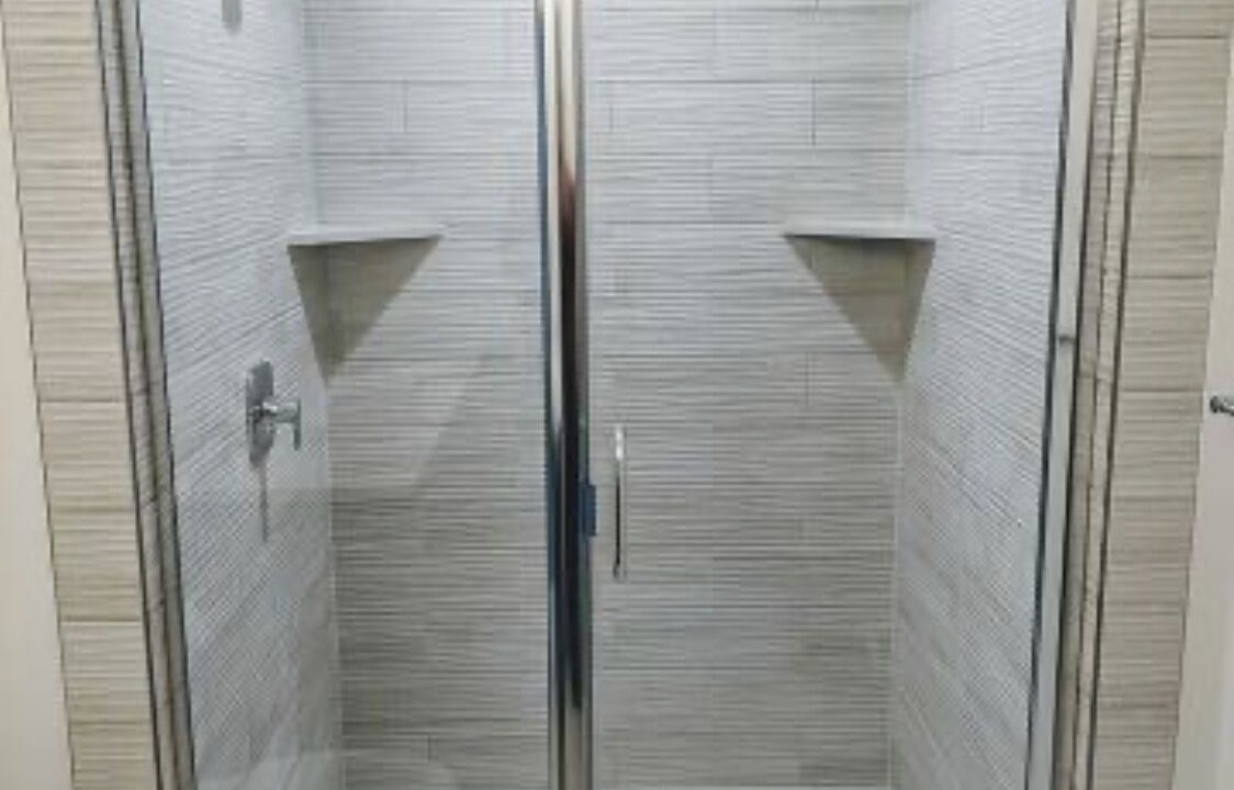 Photo of Bathroom in Mapleton