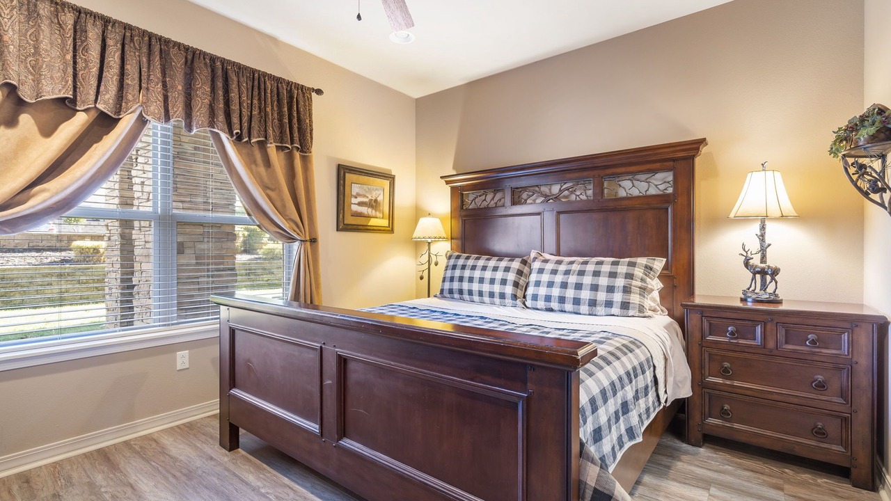 Photo of Bedroom in Hollister