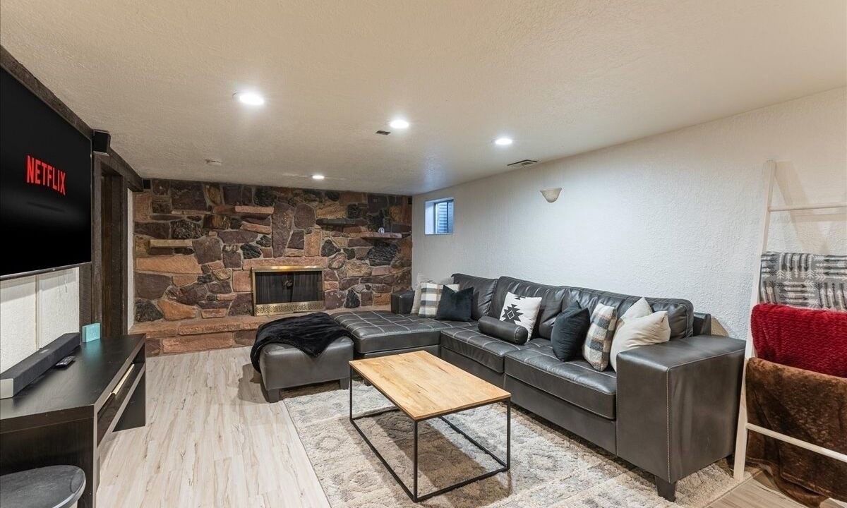 Photo of Livingroom in West Valley City