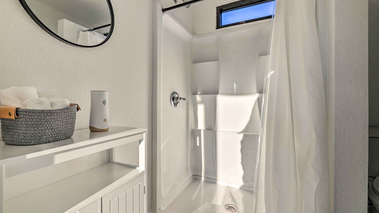 Photo of Bathroom in Canyon Lake