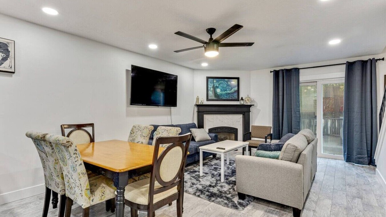 Photo of Livingroom in South Salt Lake