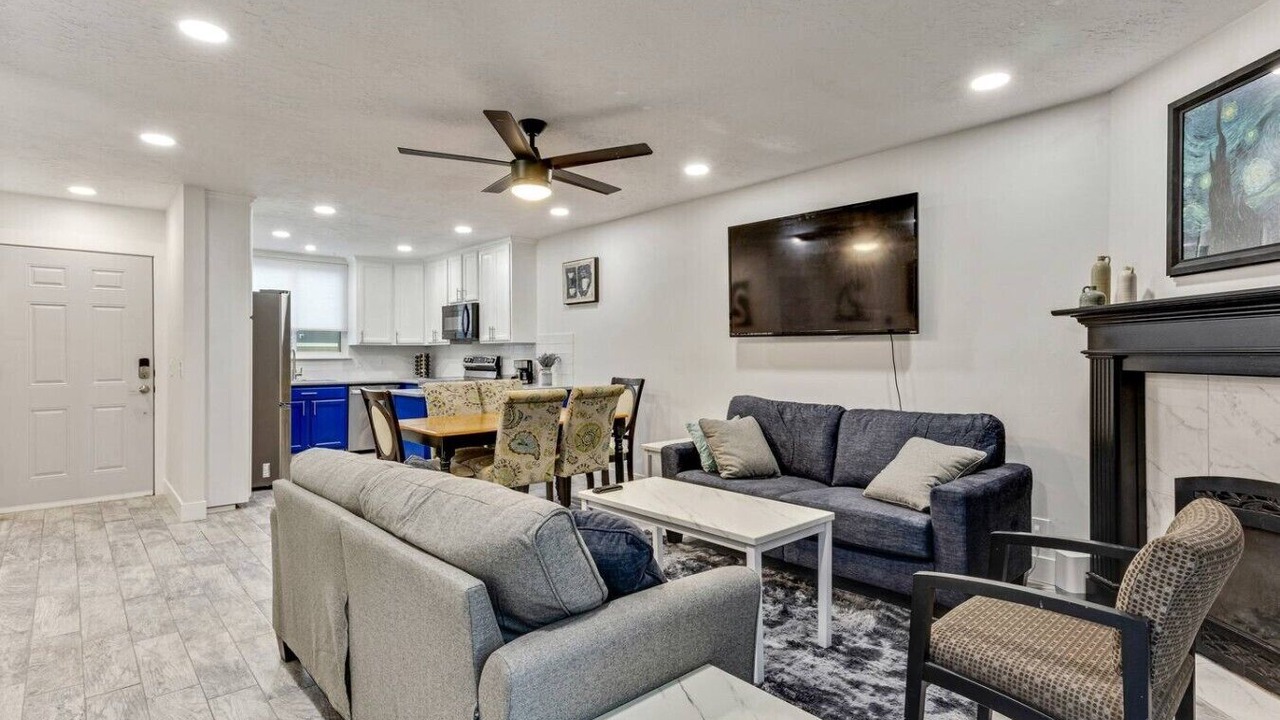 Photo of Livingroom in South Salt Lake