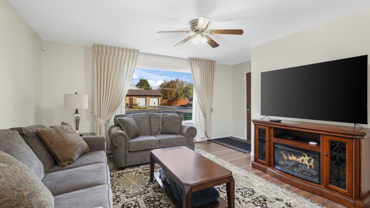Photo of Livingroom in Sandy