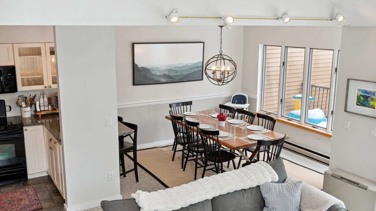 Photo of Livingroom in West Hartford
