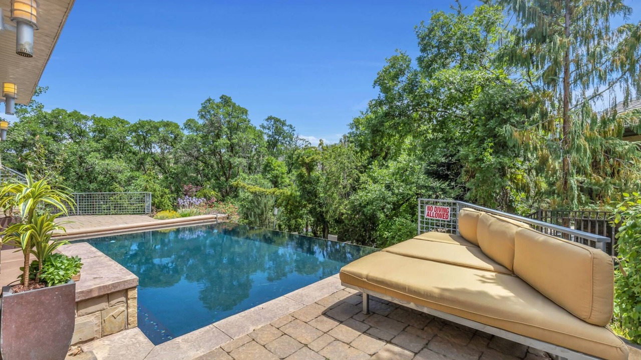 Photo of Outdoor in Sandy