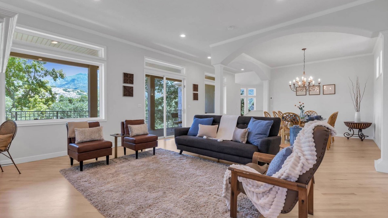 Photo of Livingroom in Sandy