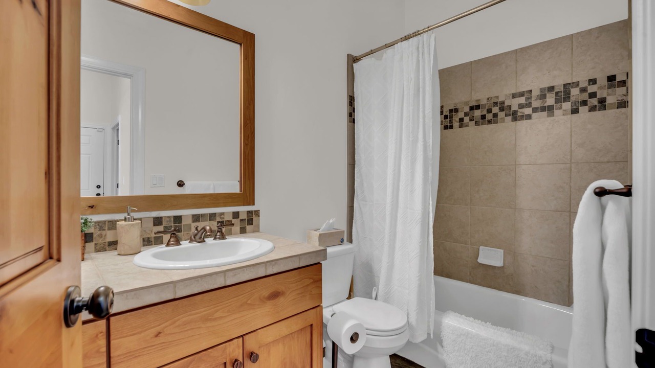 Photo of Bathroom in Eden