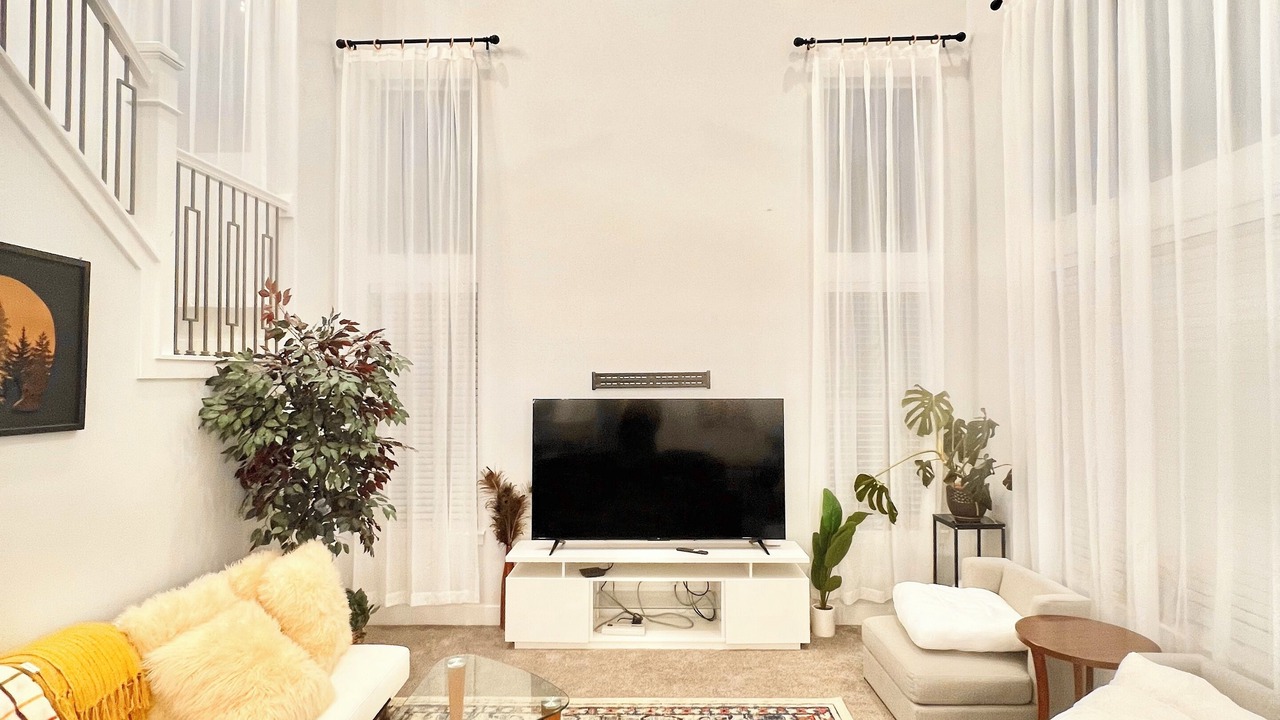 Photo of Livingroom in Lehi